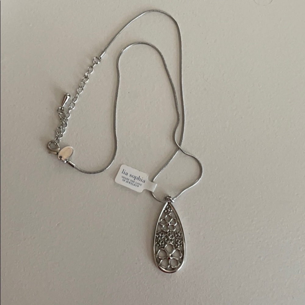 New Lia Sophia necklace